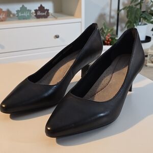 Rockport Classic Black Leather Heels Pumps